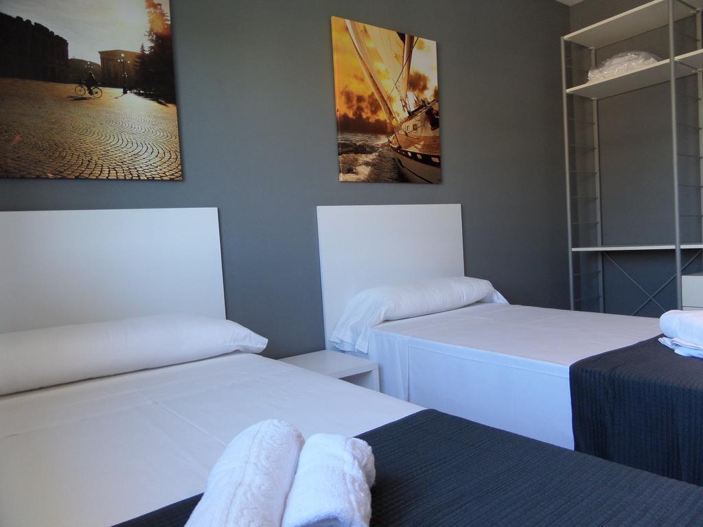 For A Stay Aqua Salou Habitación foto